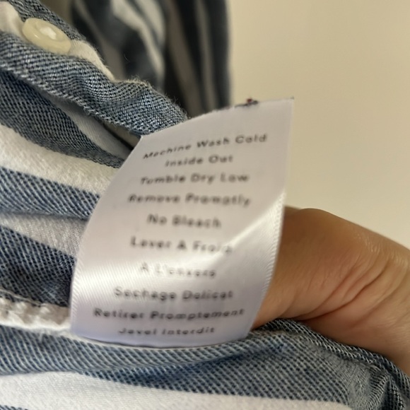 EUC Grayson The Hero Button-Up Shirt, Blue Melange Stripes, Feathered Flannel, 2 - Picture 4 of 6